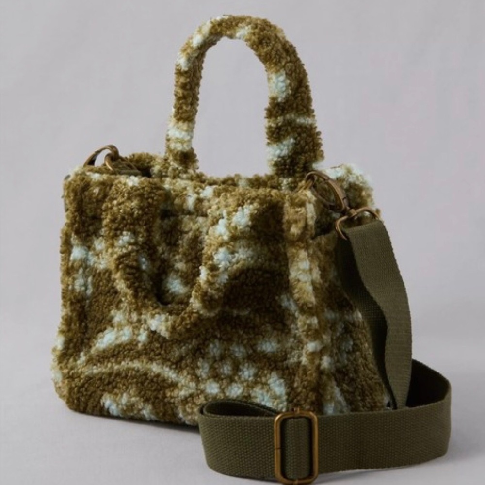 American Eagle Olive Sherpa Bag